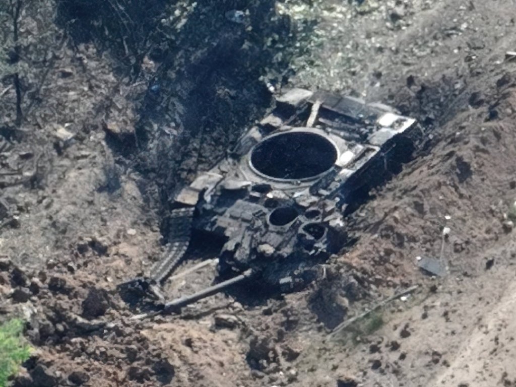 The Russian T-90A tank was destroyed by the Ukrainian military. June 2022