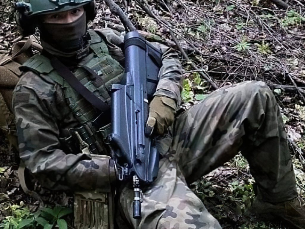 Fighter with the FN F2000 rifle, which is probably in Ukraine. May 2022