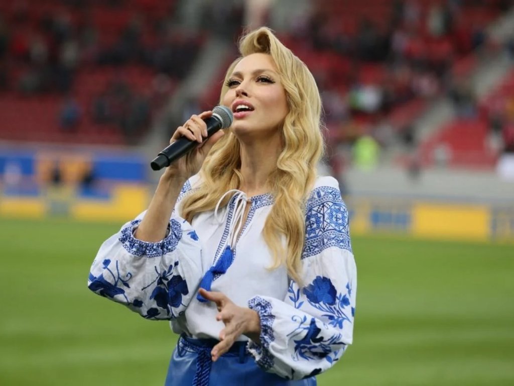 Singer Olya Polyakova