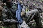Fighters in Ukraine use FN F2000 rifles