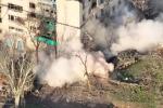 <b>The Azov Regiment showed how the Russian occupiers fired at a house in Mariupol from a tank</b>