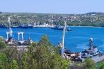 Russians repair two landing ships in Crimea at the same time (Photo)
